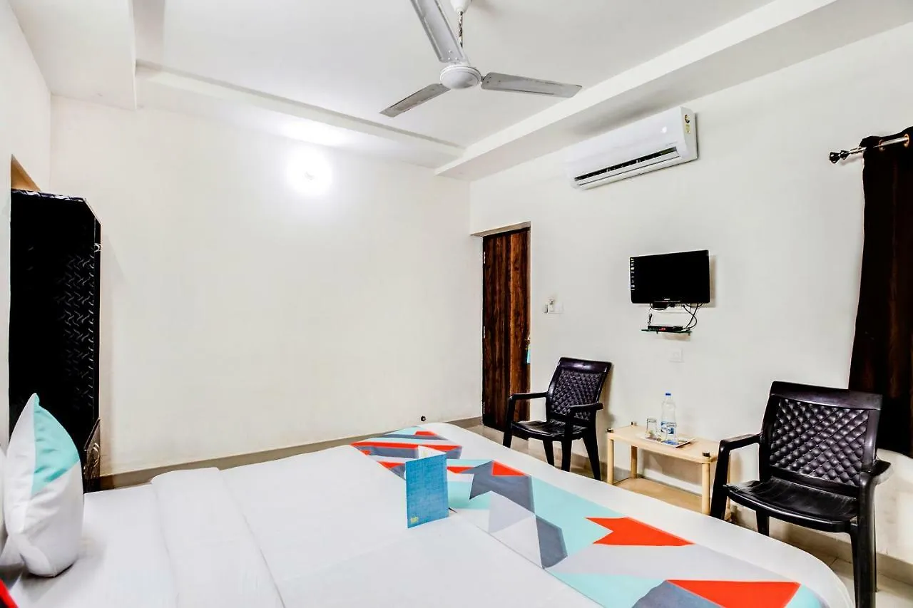 Fabhotel Himanshi Udaipur Hotel