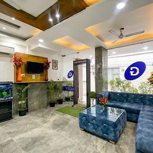 **** Hotel Grand Qubic Near Delhi Airport India