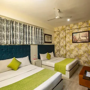 *** Hotel Park Near Delhi Airport India